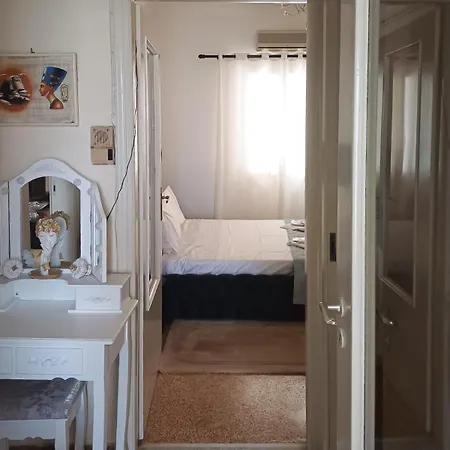 Constantina D ארגוס